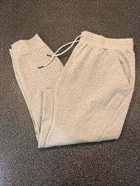 Men’s BYLT Basics Gray Joggers - size 3XL